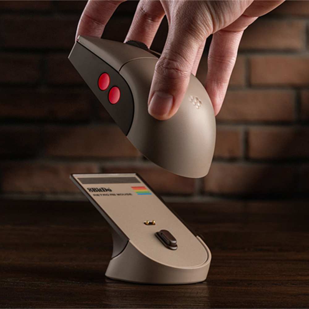 8BitDo Retro R8 Mouse - C64 Ed - Retro Gaming Style 评论和价格